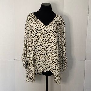 Zac & Rachel Woman animal Print Blouse Size 3X. NWT